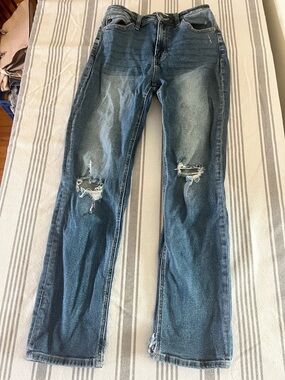 Distressed Kancan Straight-Leg Blue Jeans